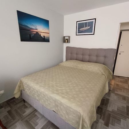Novi Studio Apartman Demy U Centru Splita Buitenkant foto